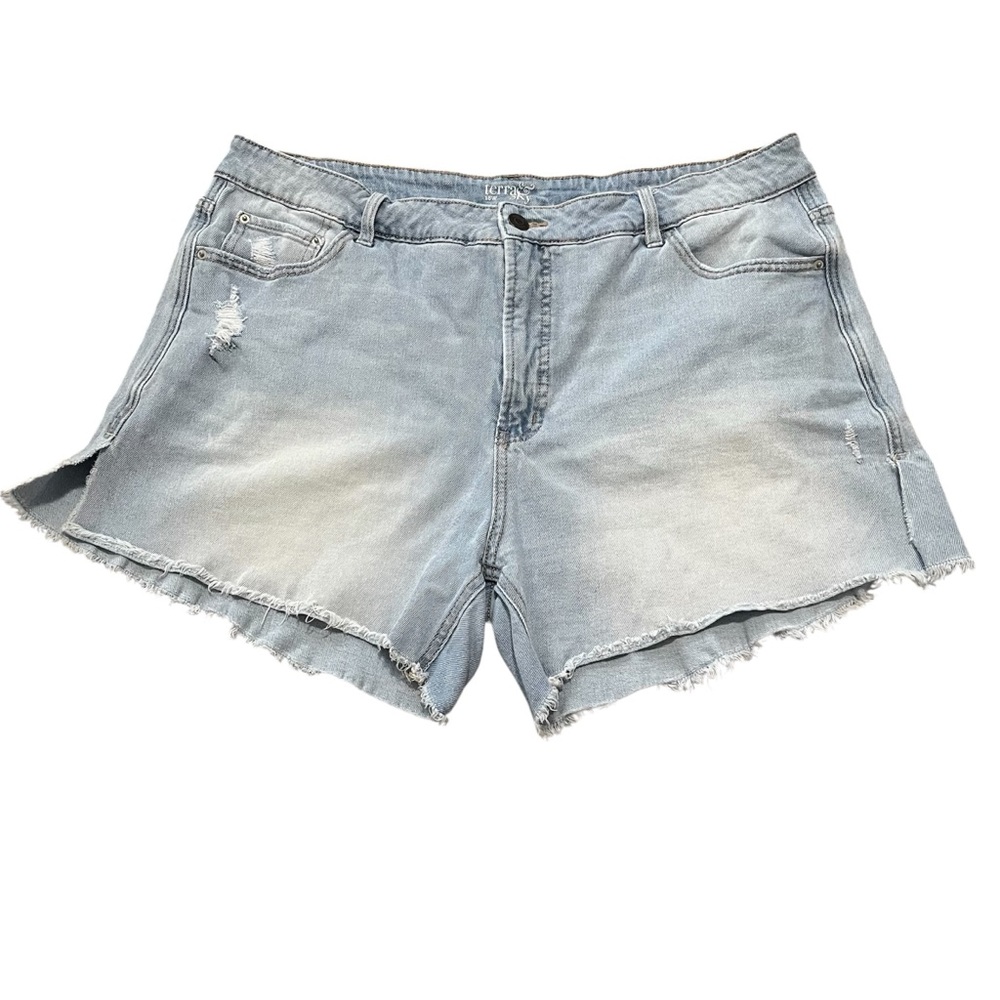 Terra & Sky size 18w women’s faded blue jean shorts